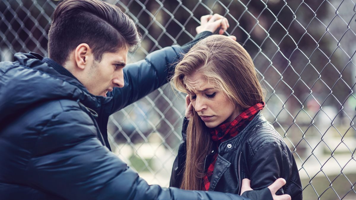 érzelmi, zsarolás, kapcsolat, vita, konfliktus, manipulál, bántalmaz, áldozat