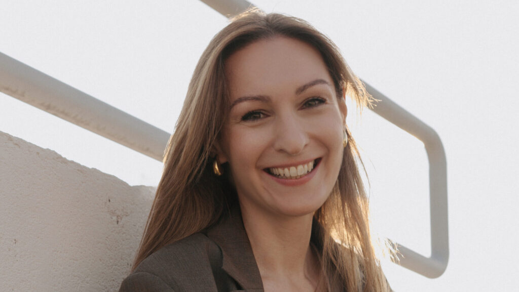 Dániel Tünde coach személyiség fejlesztő mentor, randi